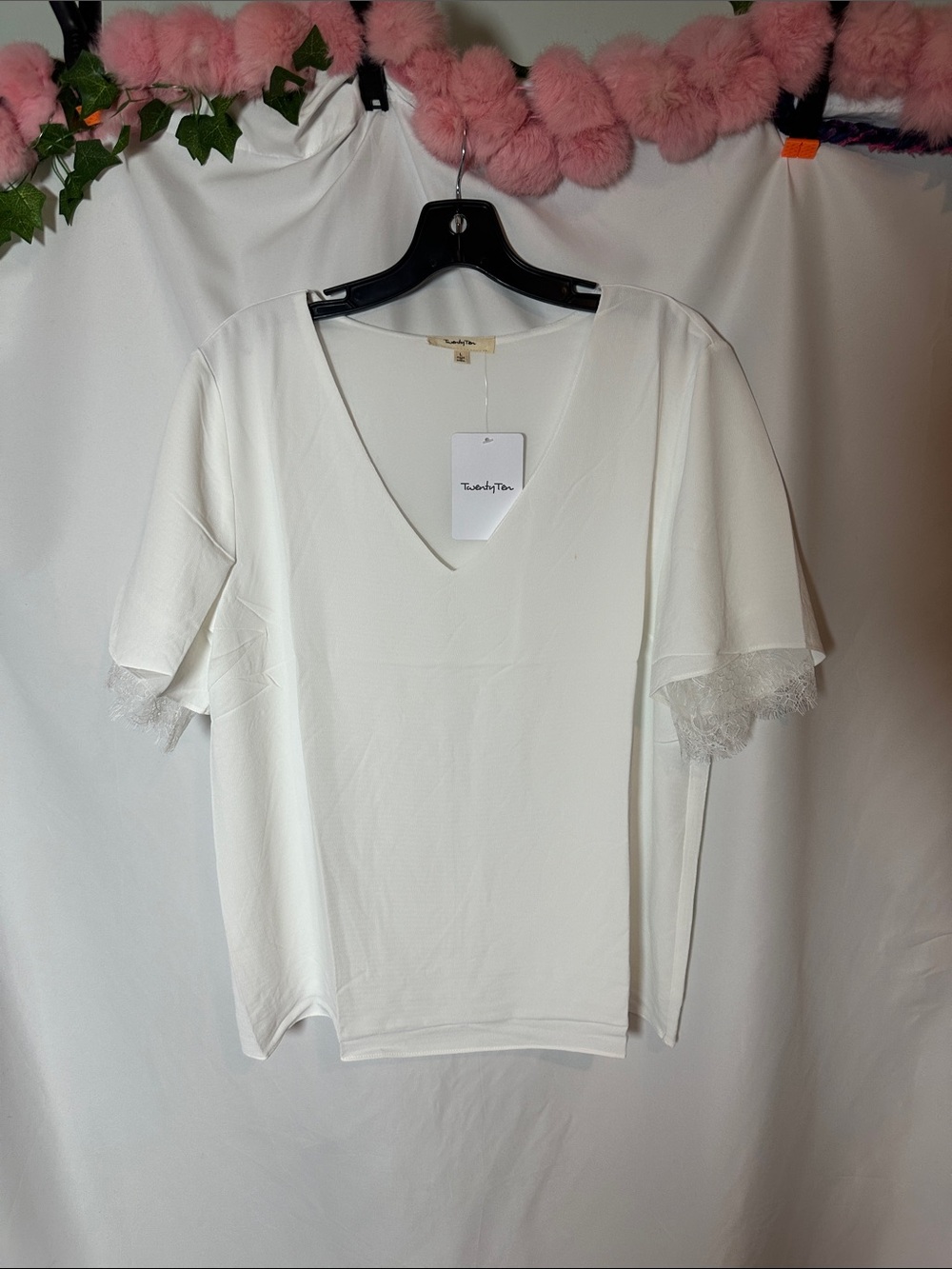 Twenty ten Lace-Trim V-Neck Top in White